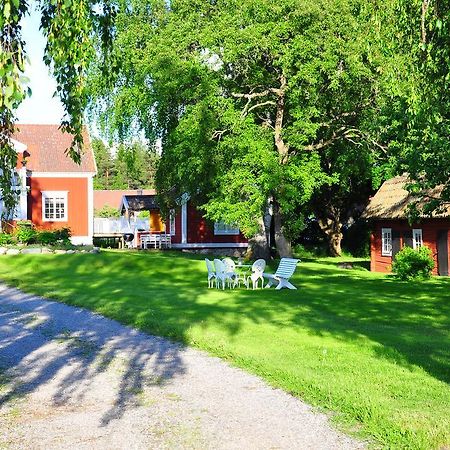 Hem Till Garden Boutique Hotel Västerås Kültér fotó