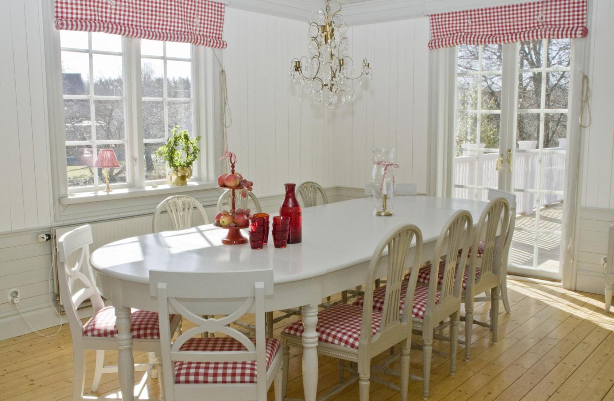 Hem Till Garden Boutique Hotel Västerås Kültér fotó