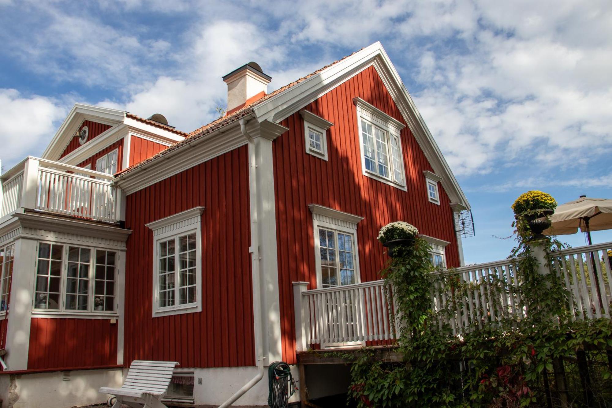 Hem Till Garden Boutique Hotel Västerås Kültér fotó