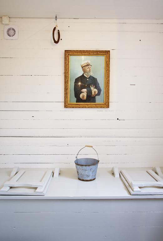Hem Till Garden Boutique Hotel Västerås Kültér fotó