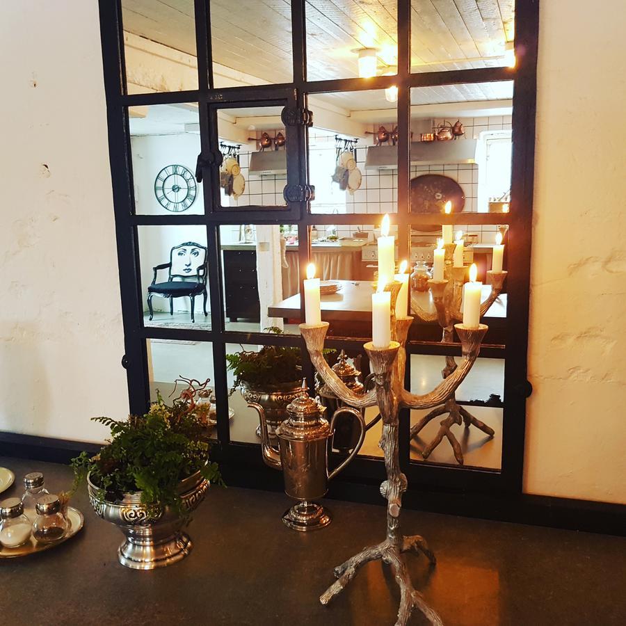 Hem Till Garden Boutique Hotel Västerås Kültér fotó